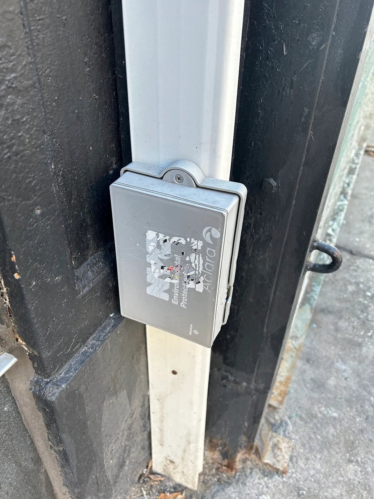 Photo of a NYC Department of Environmental Protection water metre in Downtown Brooklyn